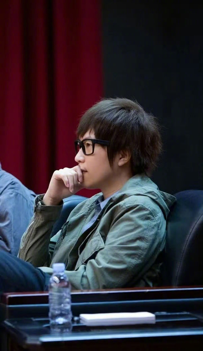 阿信客串新人《怪兽星人》