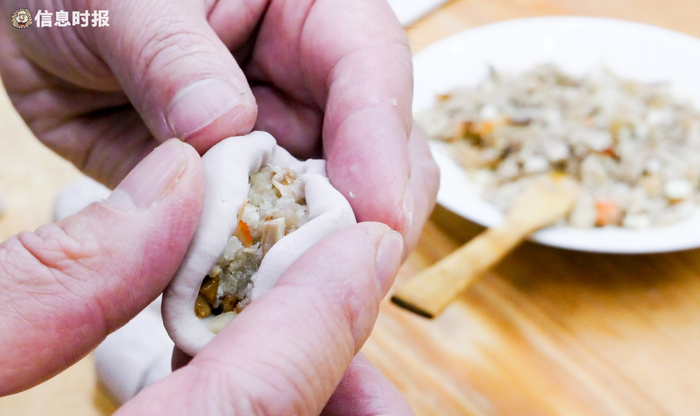 包入丰富的馅料