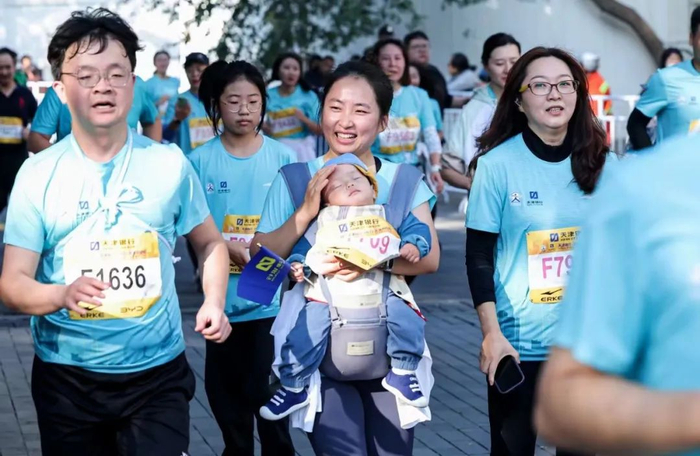 收藏级图集来了→|吴迪|马拉松|李志坚_新浪新闻