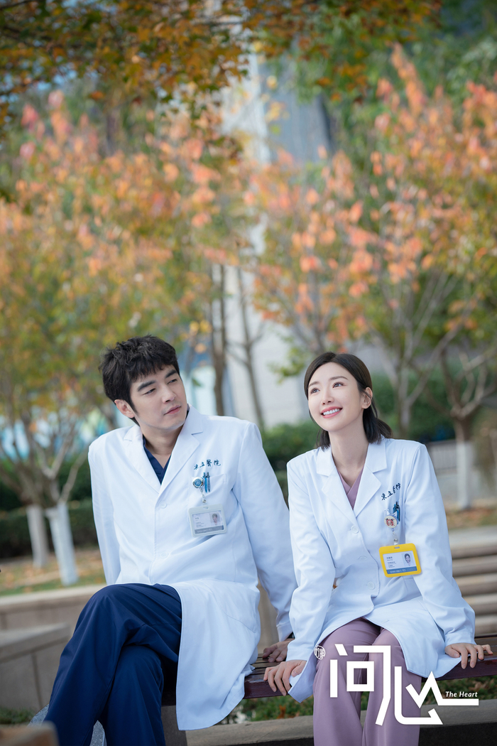 对于剧中三位医生的塑造,周艺飞表示,不会一个角色