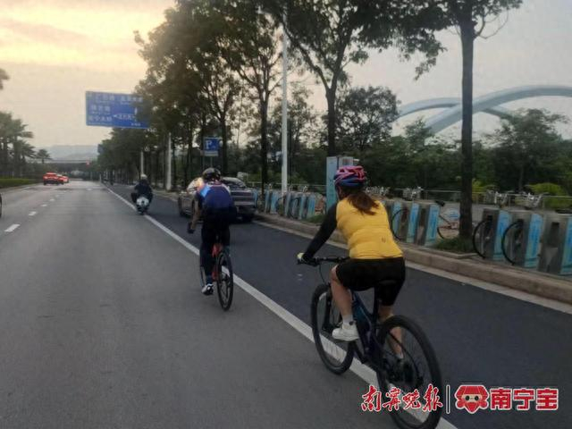 骑友相约”打卡“环广西南宁赛段