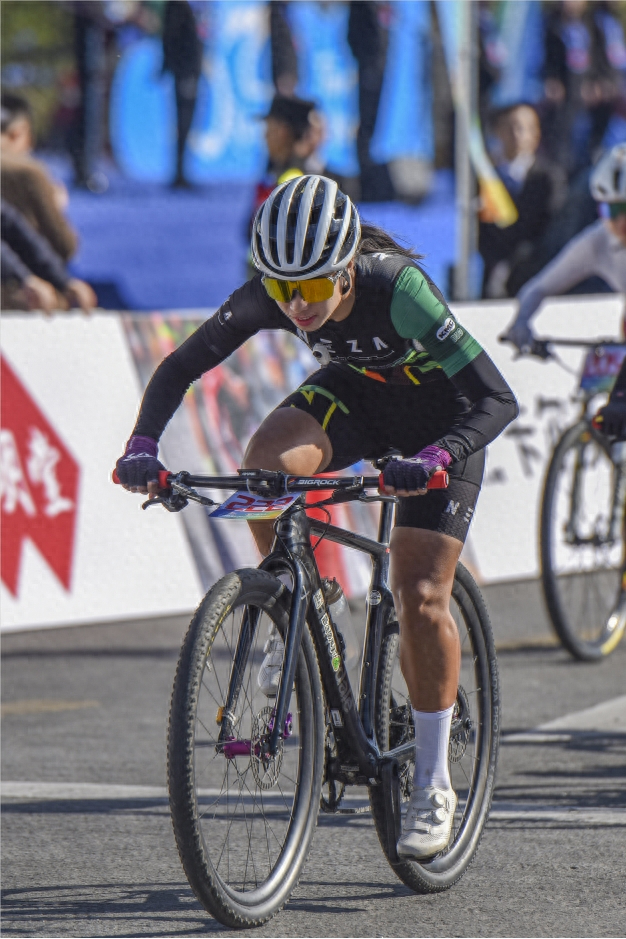 第三届环太原公路自行车赛,全球顶尖车手破风前行|公路自行车赛|骑行