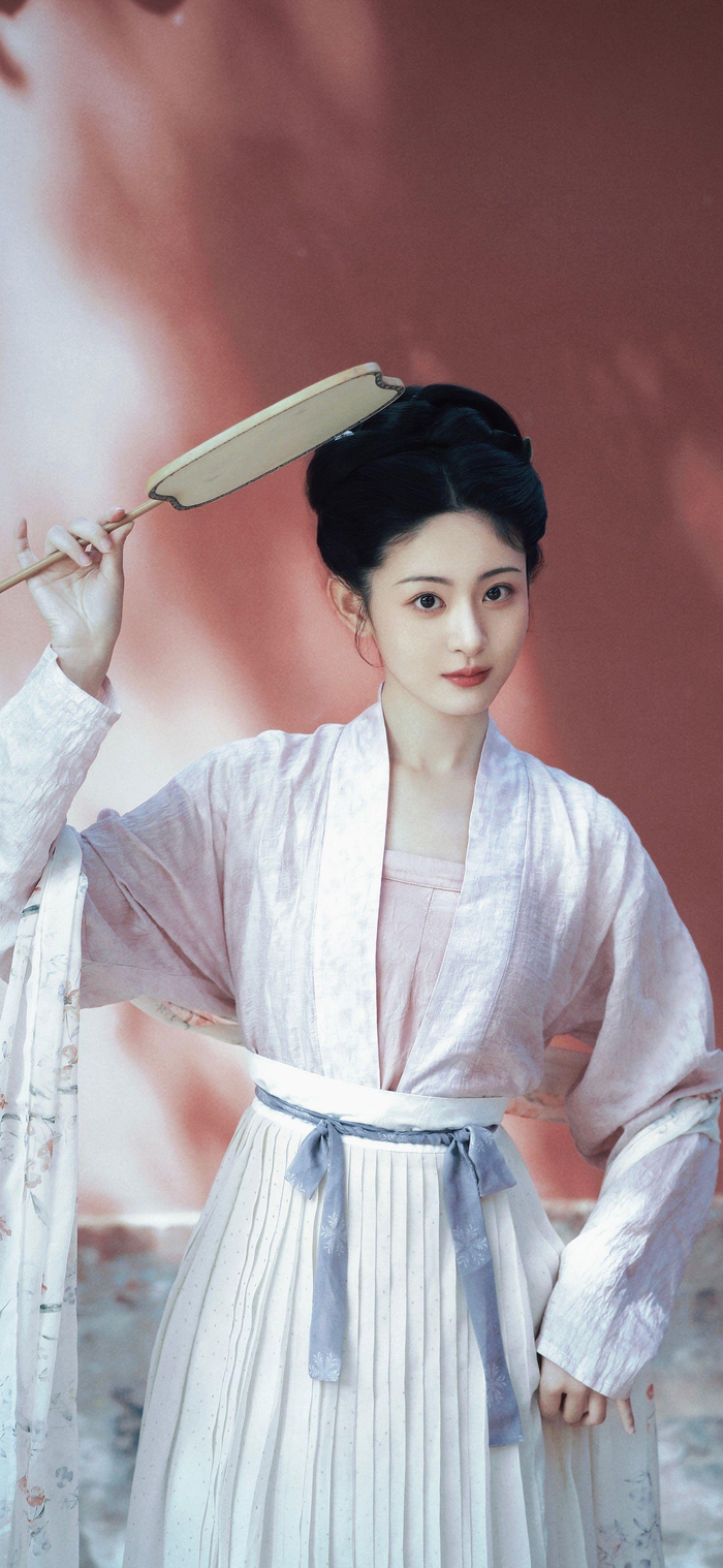 赵晴——全麦小核桃 之前的写真和动图真的很惊艳……|赵晴|于正_新浪