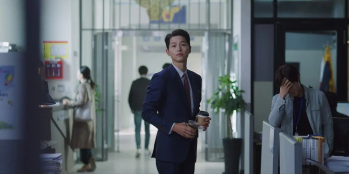 〓 经常出现在韩剧中的冰美式（图源：Netflix）