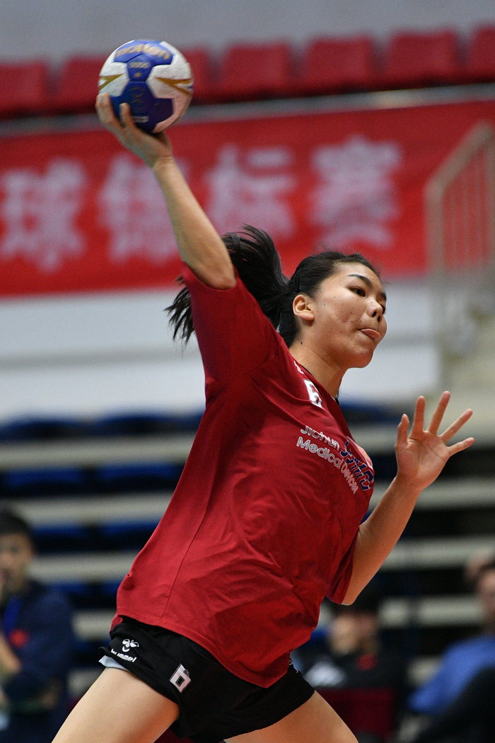 手球——全国女子锦标赛:江苏队晋级四强|江苏队|手球|射门_新浪新闻