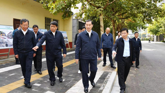 张超超调研检查民生工程建设