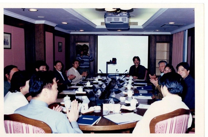 1999年，电影院节目论证会。