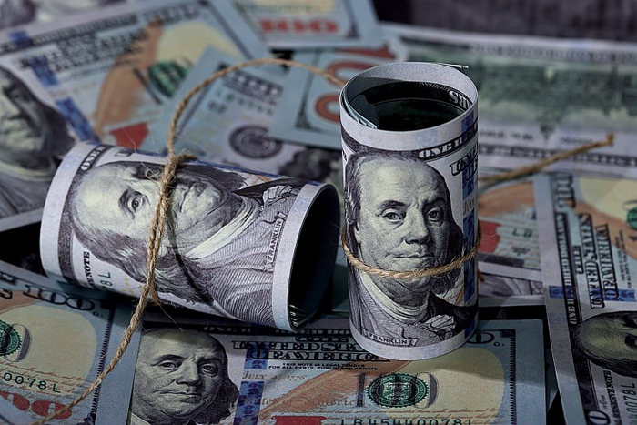 中国持有美债规模连续5个月下降，减持美债已成长期趋势|美元|美债|美国财政部_新浪新闻