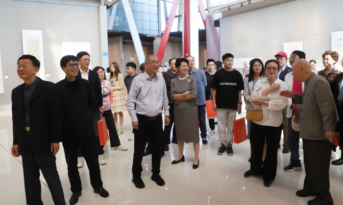 137×69cm言恭达 194×68cm孙晓云 182×60cm章节 138×70cm李大鹏