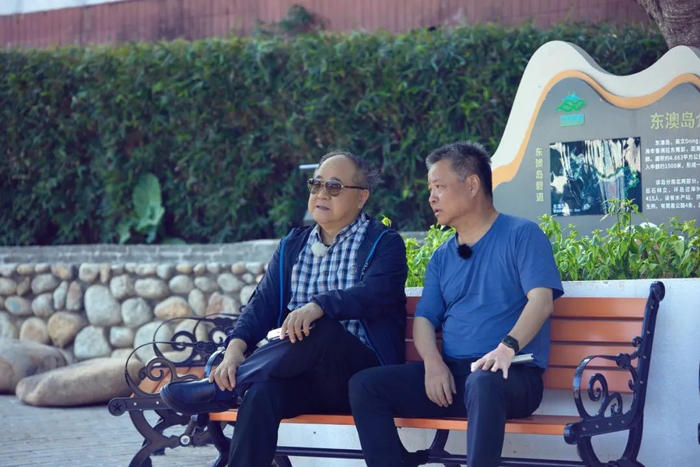 作家余华已死,网红余华活着|海盐|余华|莫言_新浪新闻