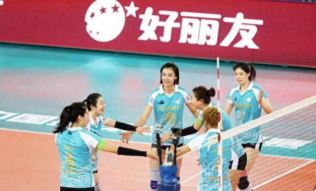 排球排行_女排联赛排名持续更新,全胜队伍剩4支,老牌豪门沦为鱼腩球队(2)