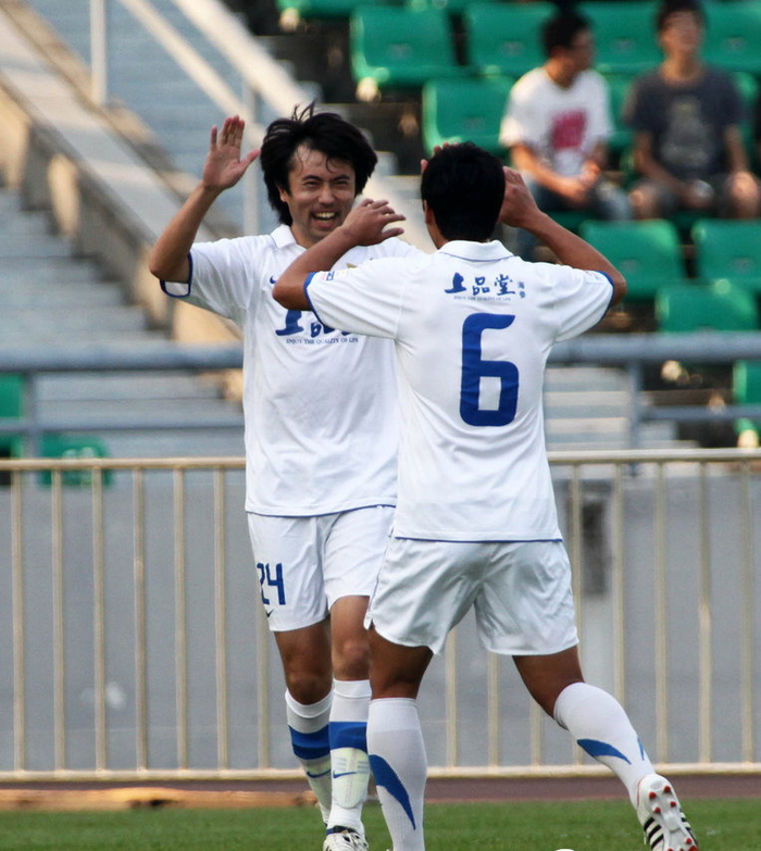 大连足球史上今天2012年阿尔滨21广州富力刘宇罗申巴克破门