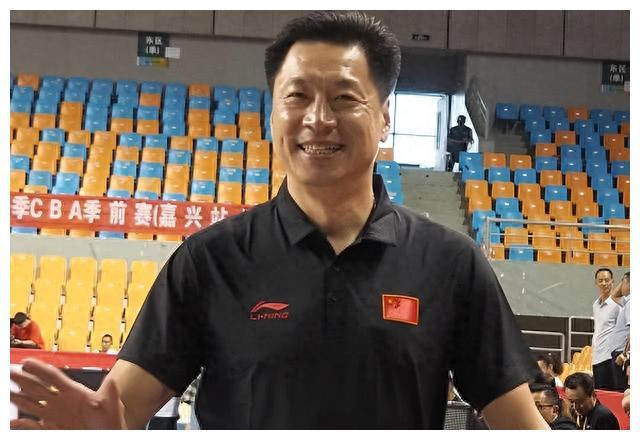 巩晓彬闲置家中,春江叔卷土重来,球迷翘首以待!