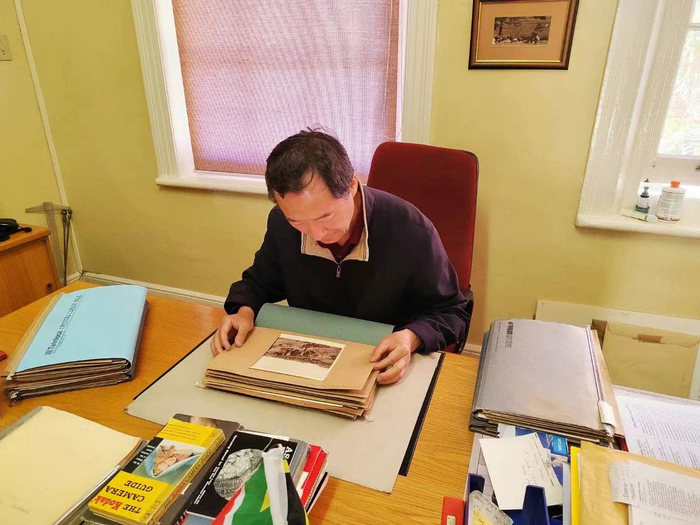 作者在麦克格雷格博物馆查档