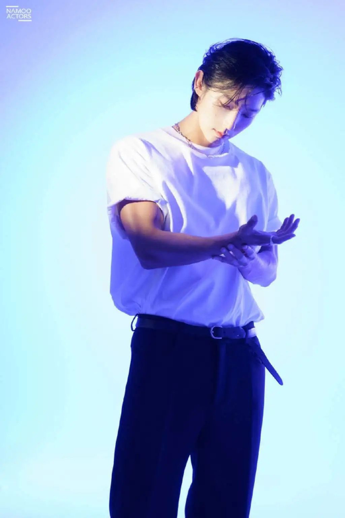 自律到7年不吃碳水,41岁的他居然长这样……|腹肌|李准基|自律_新浪