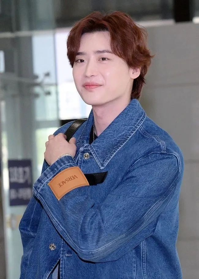 自律到7年不吃碳水,41岁的他居然长这样……|腹肌|李准基|自律_新浪
