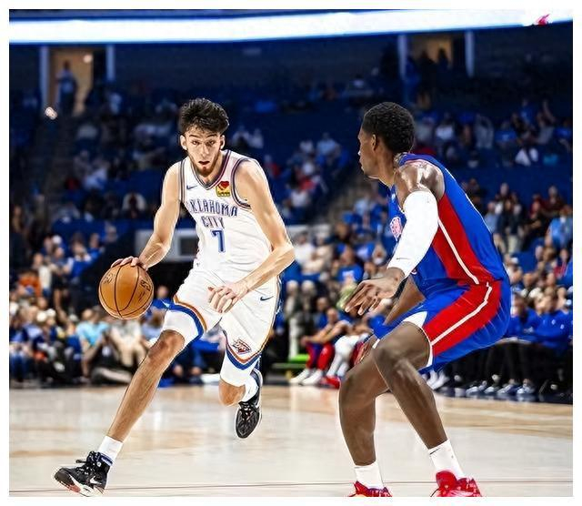 霍姆格伦钉板大帽,活塞新秀逆转雷霆!18 8卓越表现!