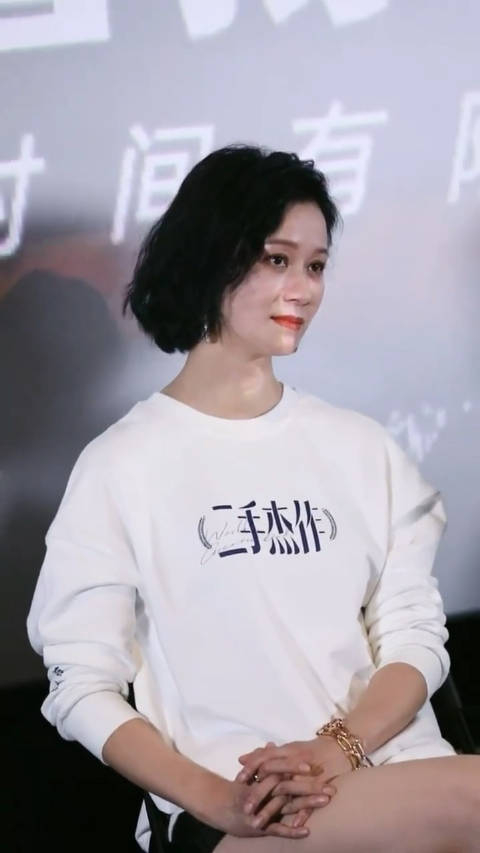 真正的演员倪虹洁婀娜多姿