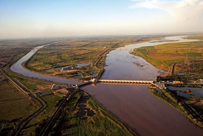 内蒙古河套灌区推进现代化灌区建设让黄河水遍地生金
