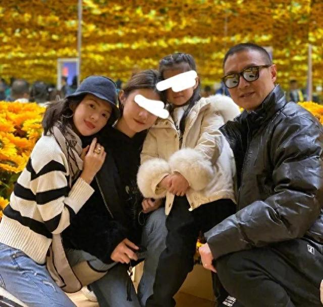 起底汪峰最神秘的前妻康作如和二女儿汪璟怡,拿足利益,远离纷争|汪峰