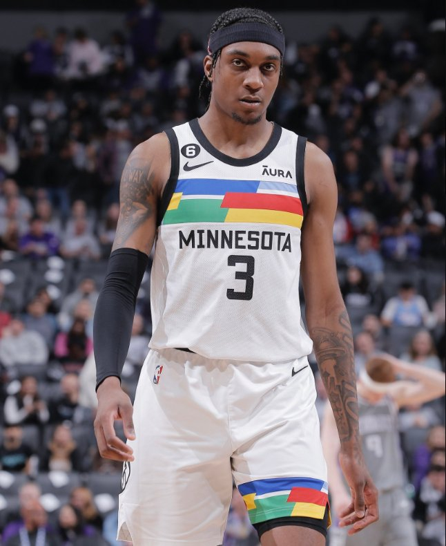 36亿提前续约杰登-麦克丹尼尔斯|森林狼|麦克丹尼尔斯|杰登_新浪新闻