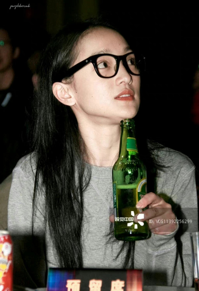 我又得拿出迅哥这组图了!|周迅_新浪新闻