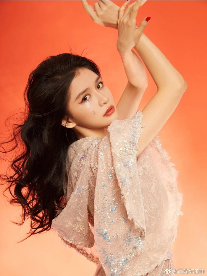 tops时尚人物 x 蔡卓宜 67二月刊|蔡卓宜|王大陆|势力榜_新浪新闻