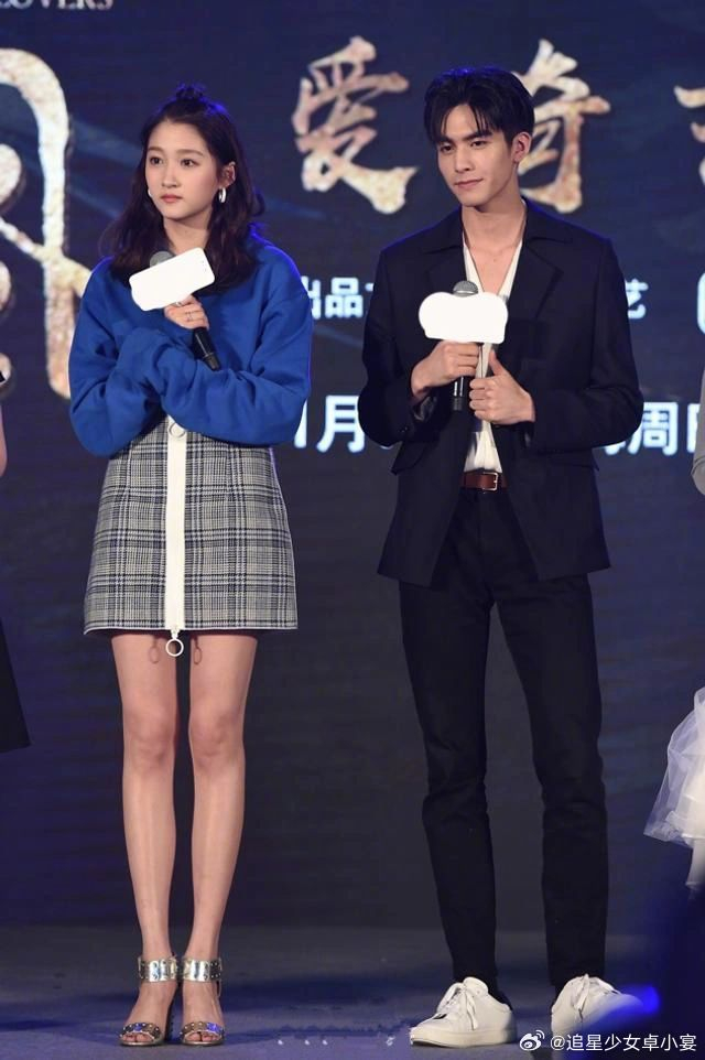 关晓彤的头身比真的好夸张啊!