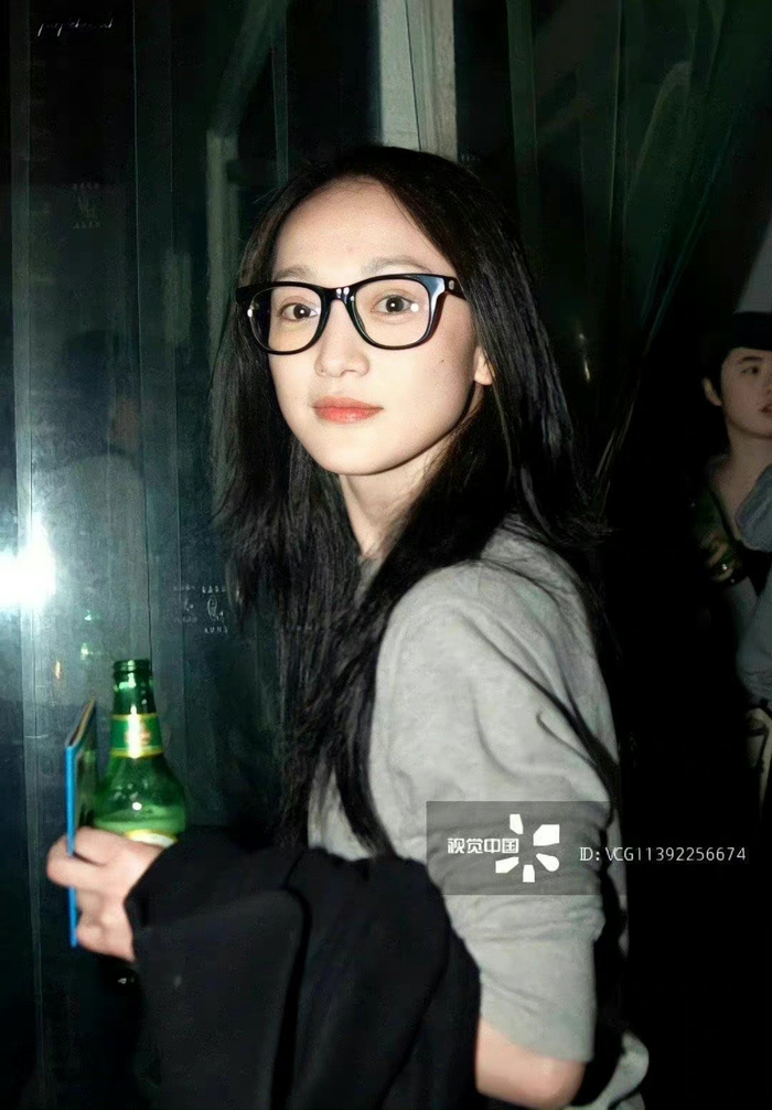 我又得拿出迅哥这组图了!|周迅_新浪新闻