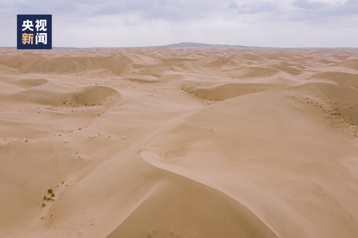 △民勤县沙漠风貌