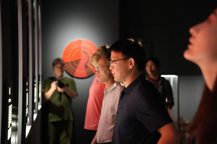 “茅粉”参观展品