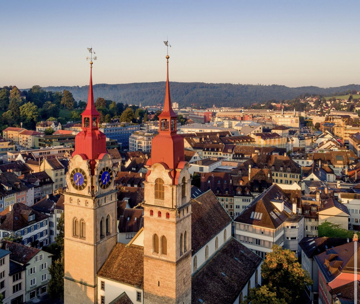 2990瑞郎感受瑞士百年贵族学校与全球50位青少年体验10天之旅