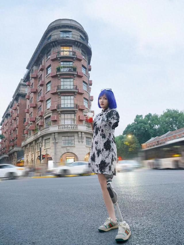 翁忻怡在网络账号上传积极向上的图片（当事人提供）