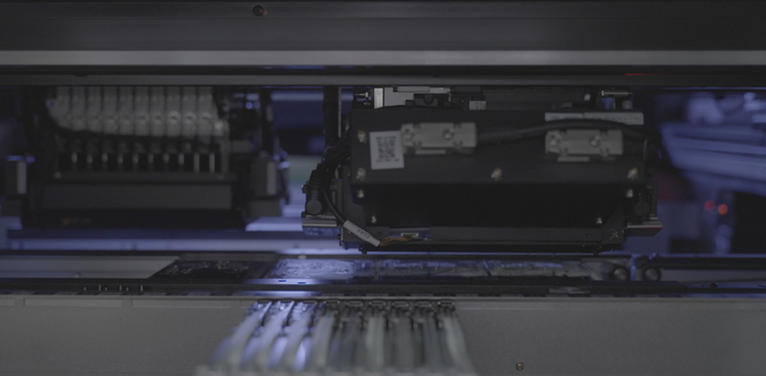 众辰科技高速SMT生产线。受访者供图