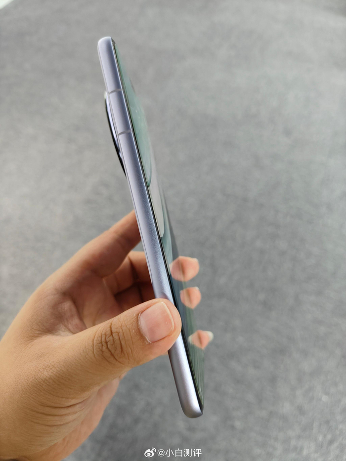 华为mate 60 pro等深四曲屏 小米14 pro全等深微曲屏……__财经头条