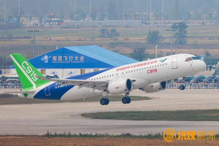 2020南昌飞行大会上，C919带来全球航展首次动态展示