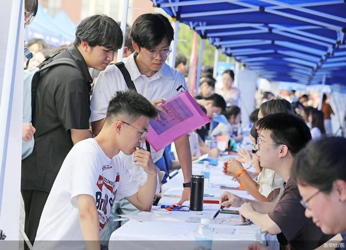 19月新增城镇就业1022万人扩就业稳就业还将这样做