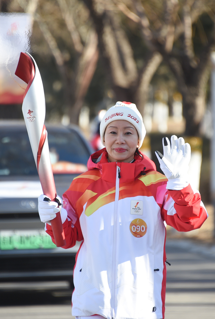新时代中国女性展现崭新她力量
