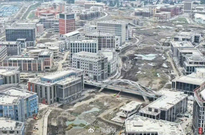 华为天津总部亮灯即将投入使用