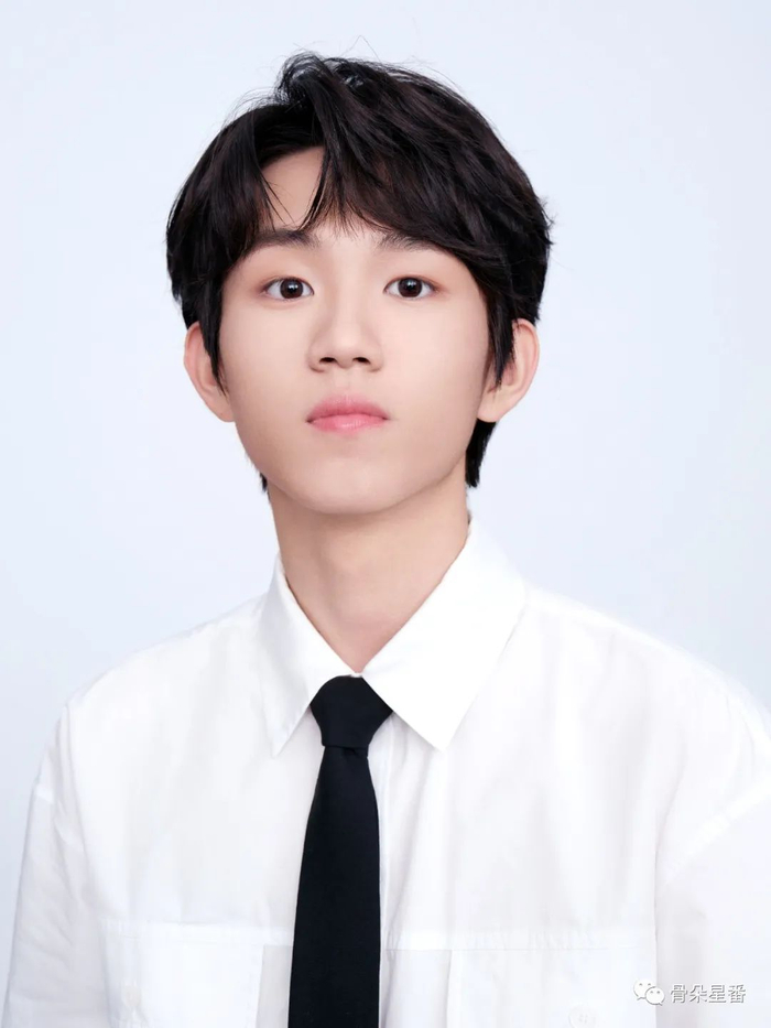 演陆直的16岁演员谈起角色来已经如此深刻了专访于垚