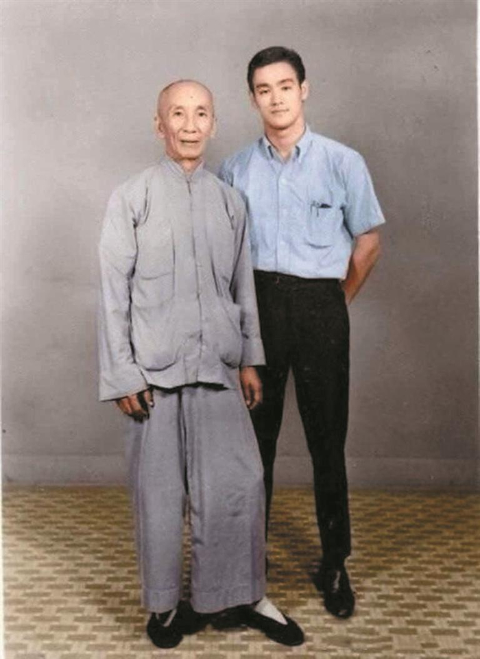 叶问:咏春拳的一代宗师|佛山市_新浪新闻