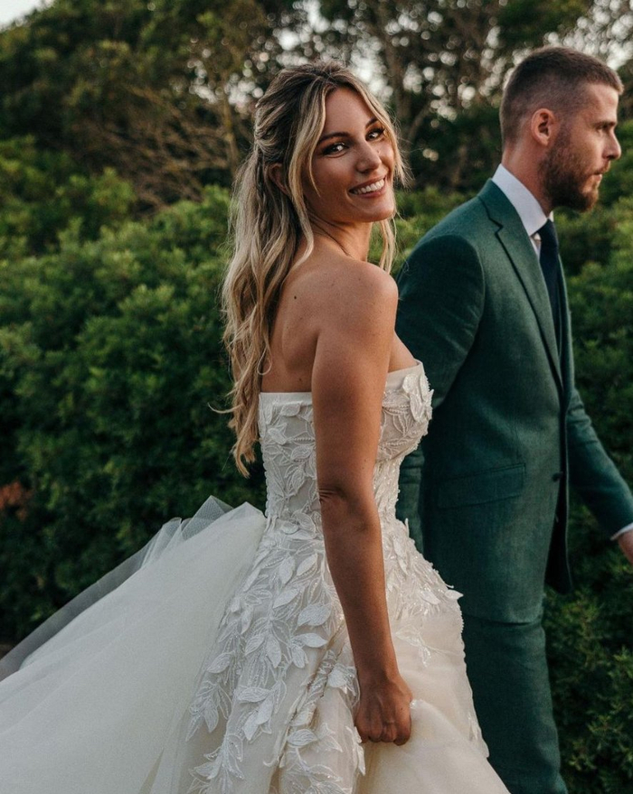 32岁大龄失业球员在线撒狗粮无球可踢的德赫亚社媒晒与妻子约会