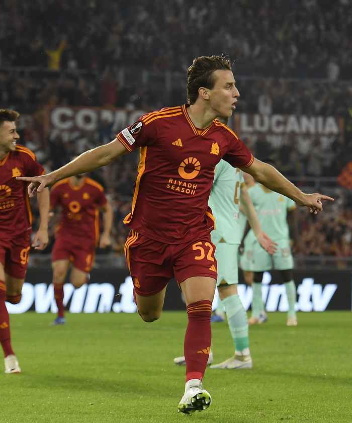 足球——欧罗巴联赛:罗马胜布拉格斯拉维亚|罗马队|足球|阿尔贝托