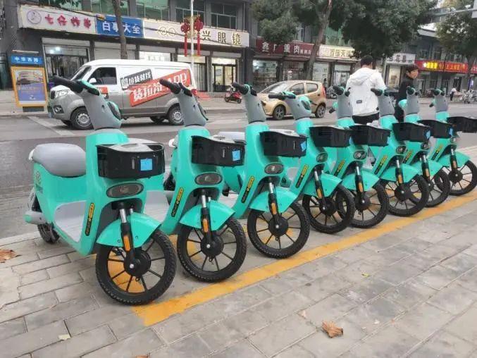 今年10月,兰州市在七里河区,安宁区试点共享电单车,首批投放了