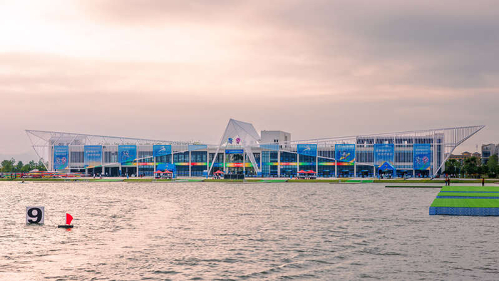 广西武宣七星湖上演水上速度与激情