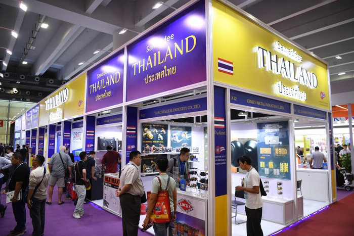 这是第134届广交会上进口展区的泰国企业展台（2023年10月16日摄）。