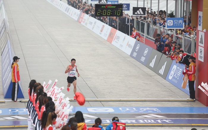 陈天宇获得国内男子组冠军。 新京报记者 王飞 摄