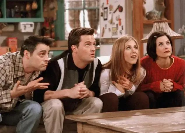 马修·派瑞曾参演美国知名情景喜剧《老友记》