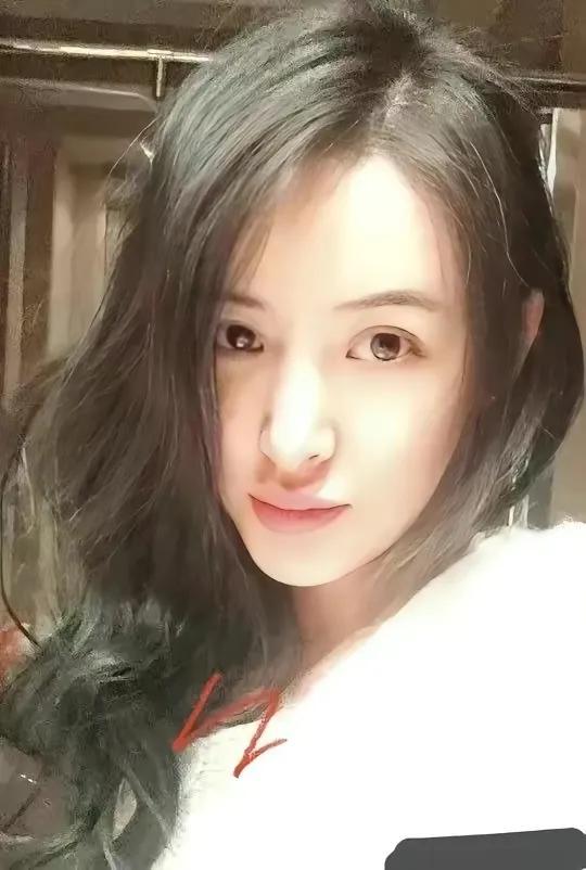 二女儿汪璟怡图片