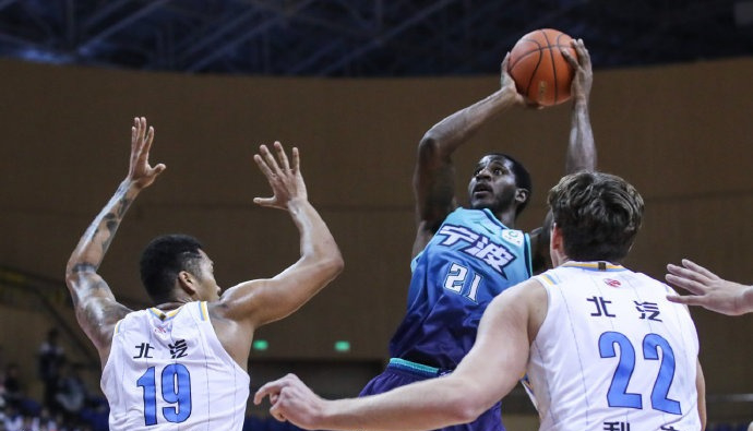 cba官宣!宁波,天津,四川,福建外援四节五人次,没有新疆队__财经头条